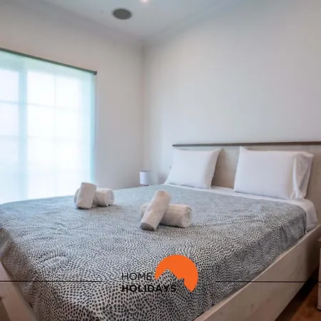 #104 Fanichi Flat By Holidays Apartment