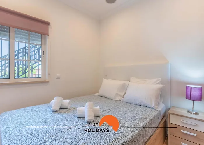 #104 Fanichi Flat By Holidays Apartment